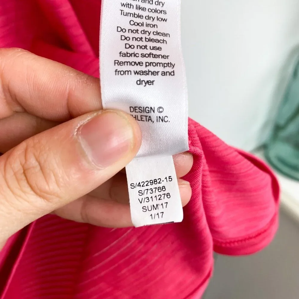 ⭐️ ATHLETA Raspberry Chi Tank Top Workout Athletic Small Racerback - Picture 5 of 6